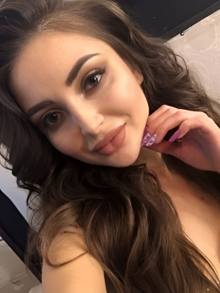 Доминика привлекальеная девушка из Шахт цена от 10000 руб