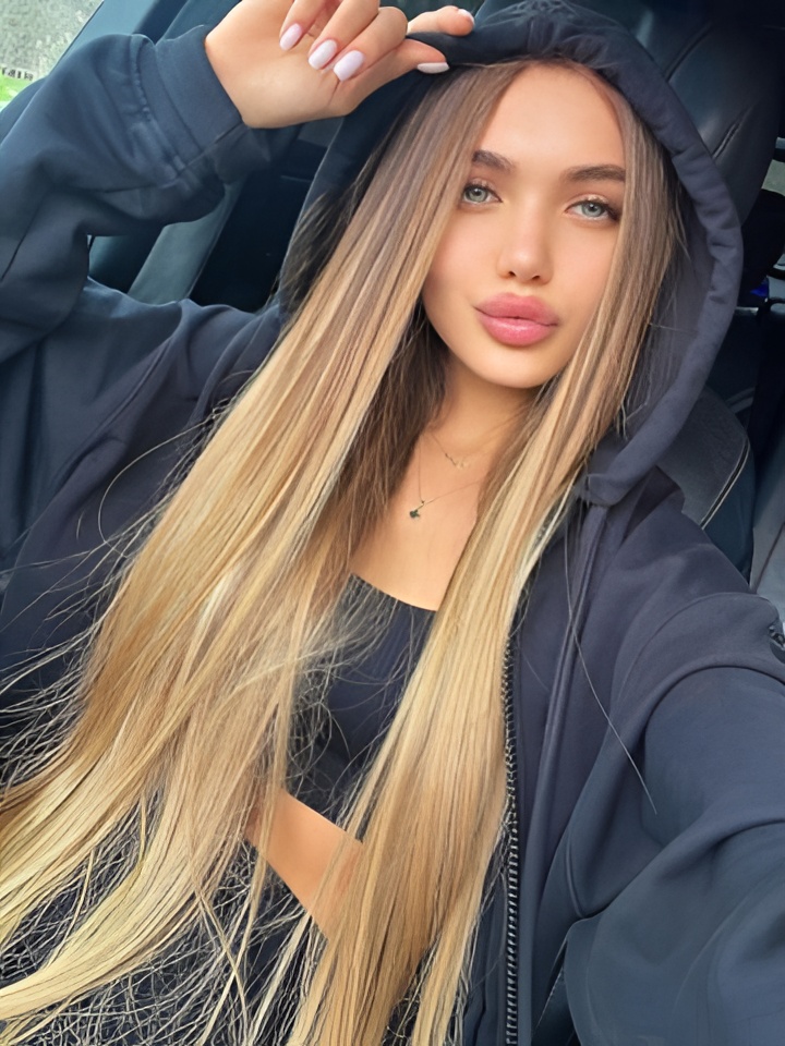 Оксана привлекальеная девушка из Шахт цена от 5000 руб