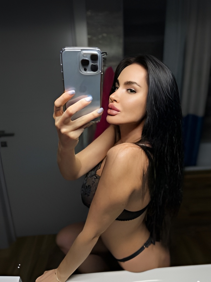 Розалия привлекальеная девушка из Шахт цена от 5000 руб