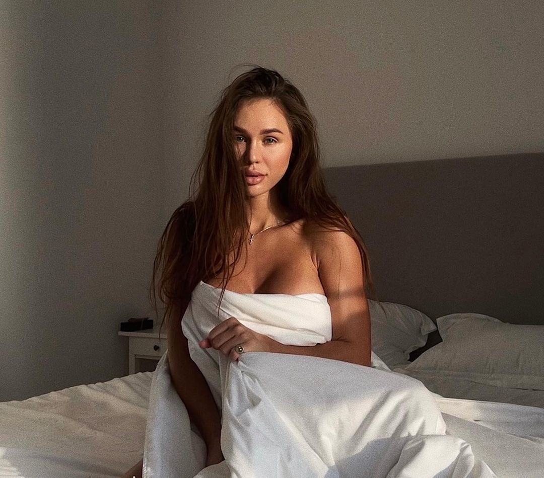 Лизочка привлекальеная девушка из Шахт цена от 3000 руб