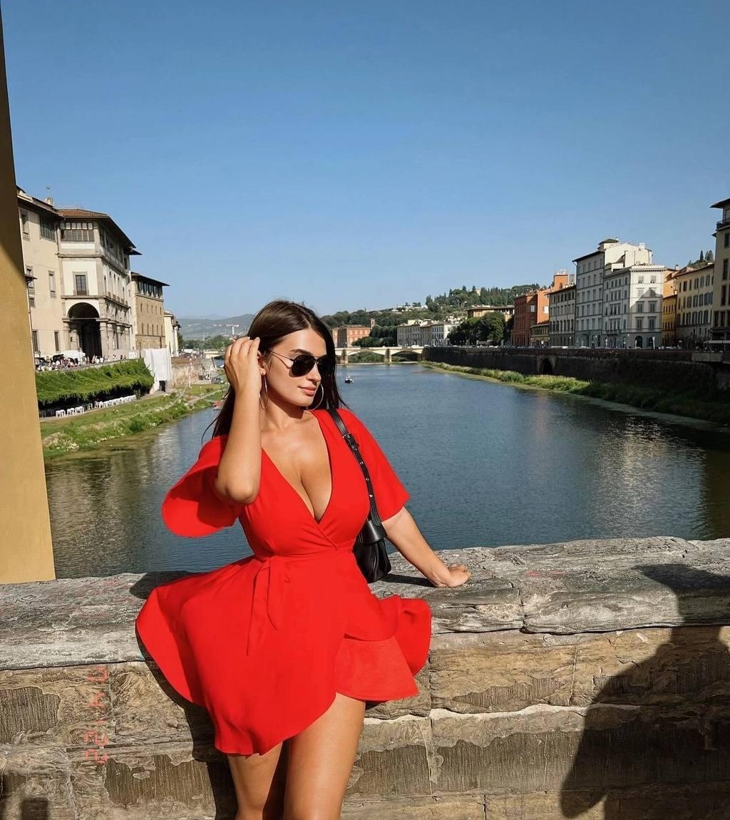 Варвара привлекальеная девушка из Шахт цена от 6000 руб