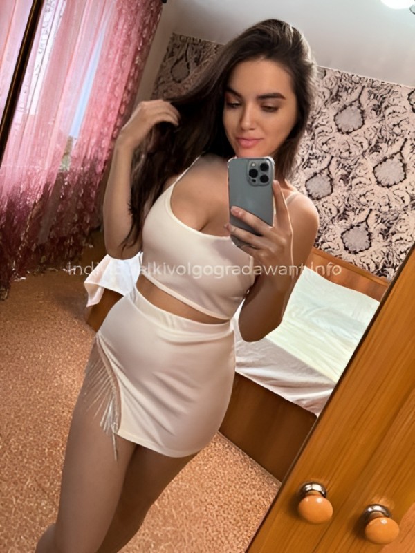 Ульяна привлекательная девушка из Шахт цена от 2500 руб